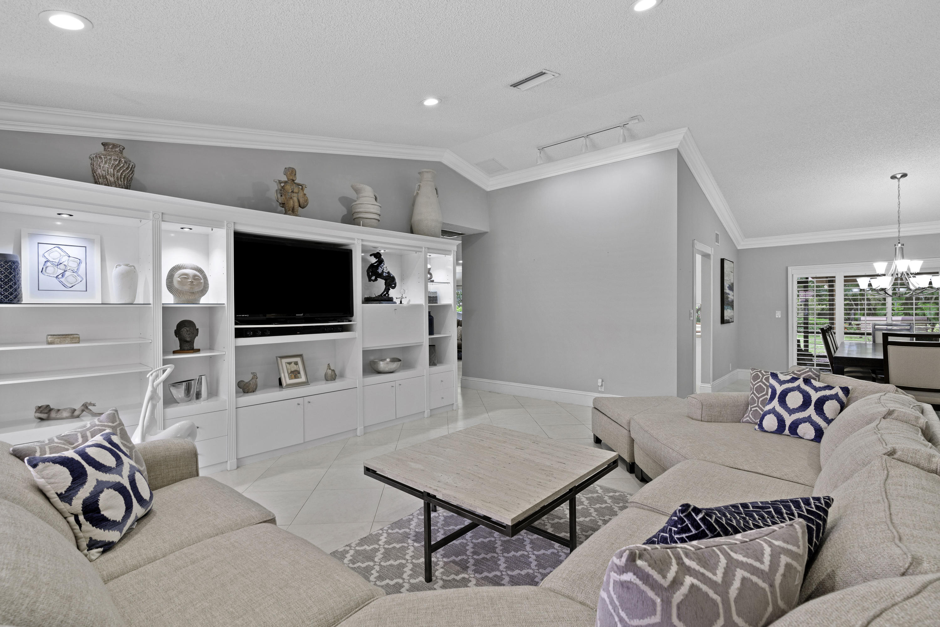 2408 Northwest 26th Street Boca Raton, FL 33431 - Photo 6 of 37 Living Room