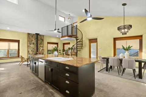 $599,900 | 913 Taulbee Lane, Austin, TX 78757