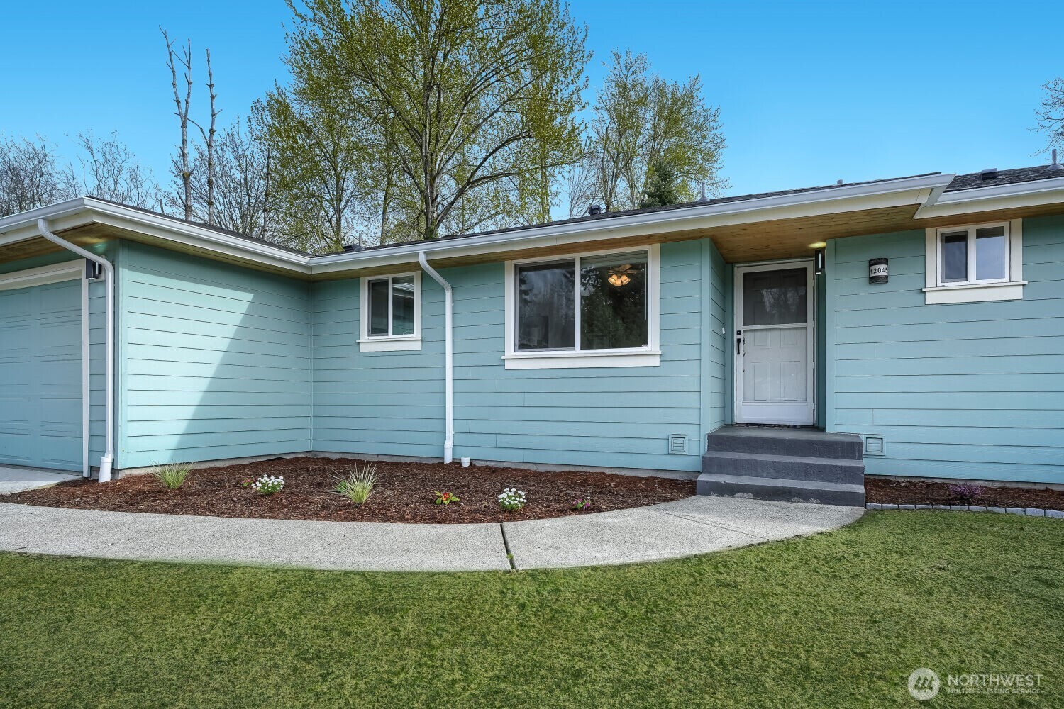 12045 Southeast 210th Street Kent, WA 98031 - Photo 1 of 26