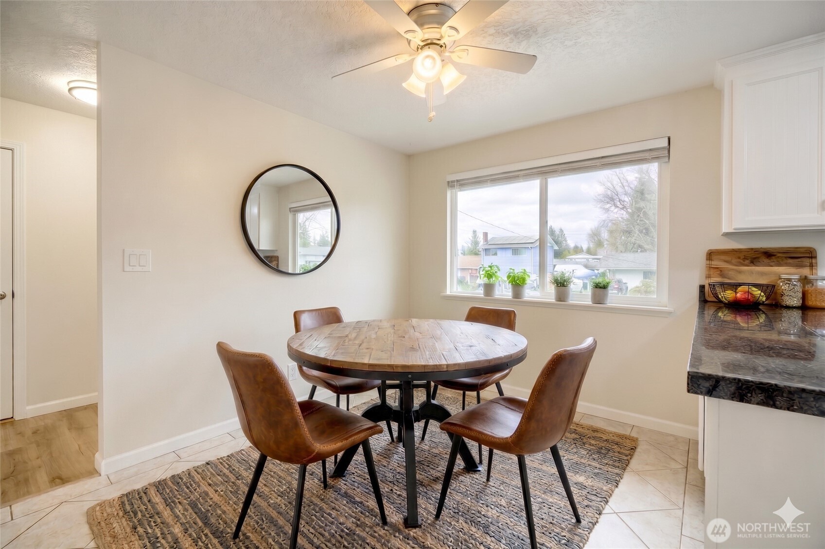 12045 Southeast 210th Street Kent, WA 98031 - Photo 4 of 26