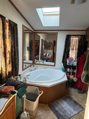 $270,000 | 3330 North Casaloma Drive, Appleton, WI 54913