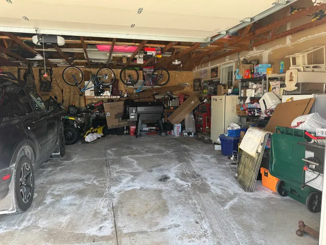 $270,000 | 3330 North Casaloma Drive, Appleton, WI 54913