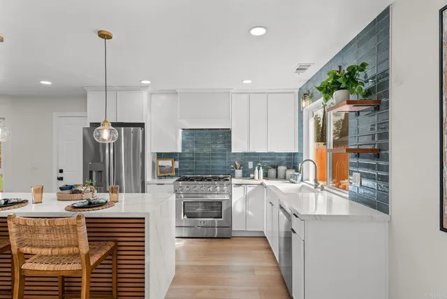 $829,000 | 4949 Luna Drive, Oceanside, CA 92057