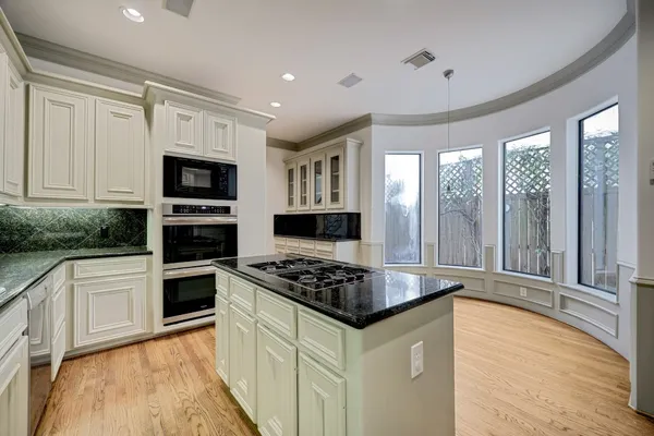 $5,650 | 6303 Pickens Street, Unit B, Houston, TX 77007