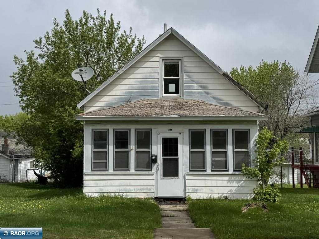 304 2nd Street Northwest Chisholm, MN 55719 - Photo 1 of 19
