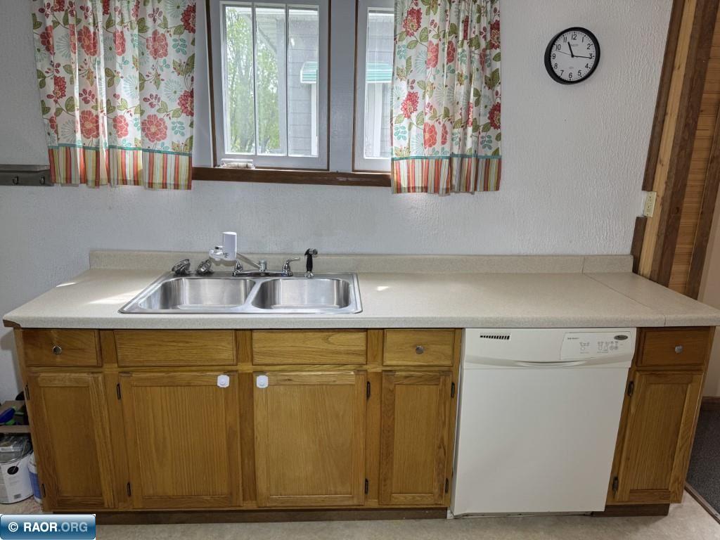 304 2nd Street Northwest Chisholm, MN 55719 - Photo 13 of 19
