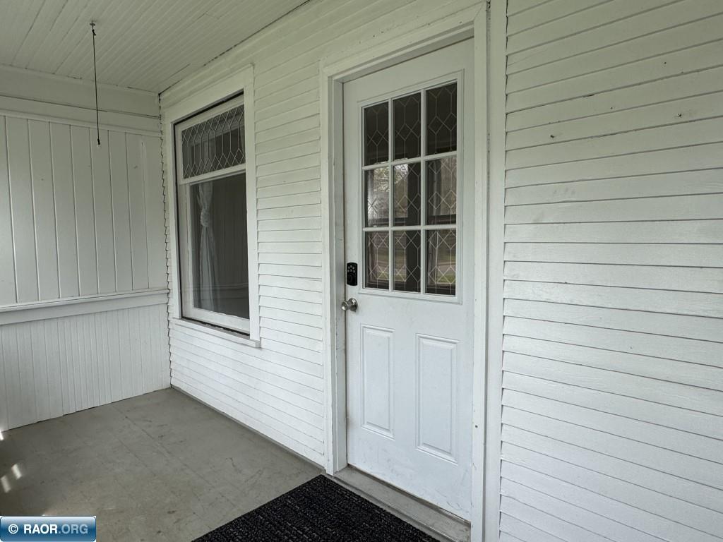 304 2nd Street Northwest Chisholm, MN 55719 - Photo 5 of 19