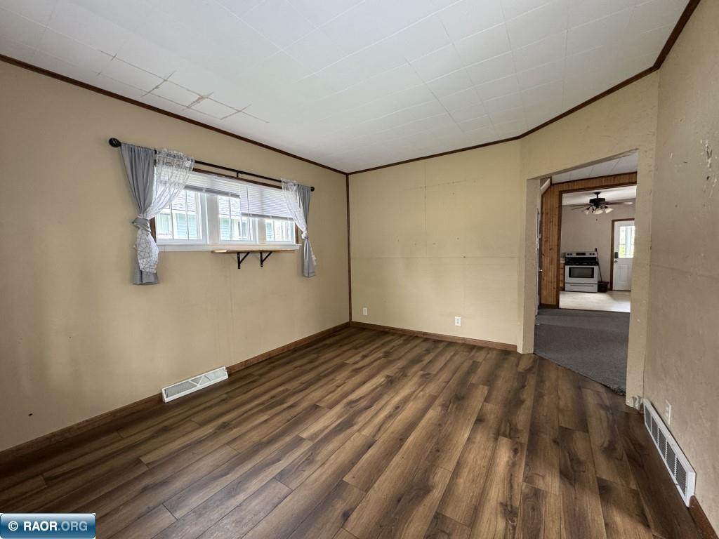 304 2nd Street Northwest Chisholm, MN 55719 - Photo 6 of 19