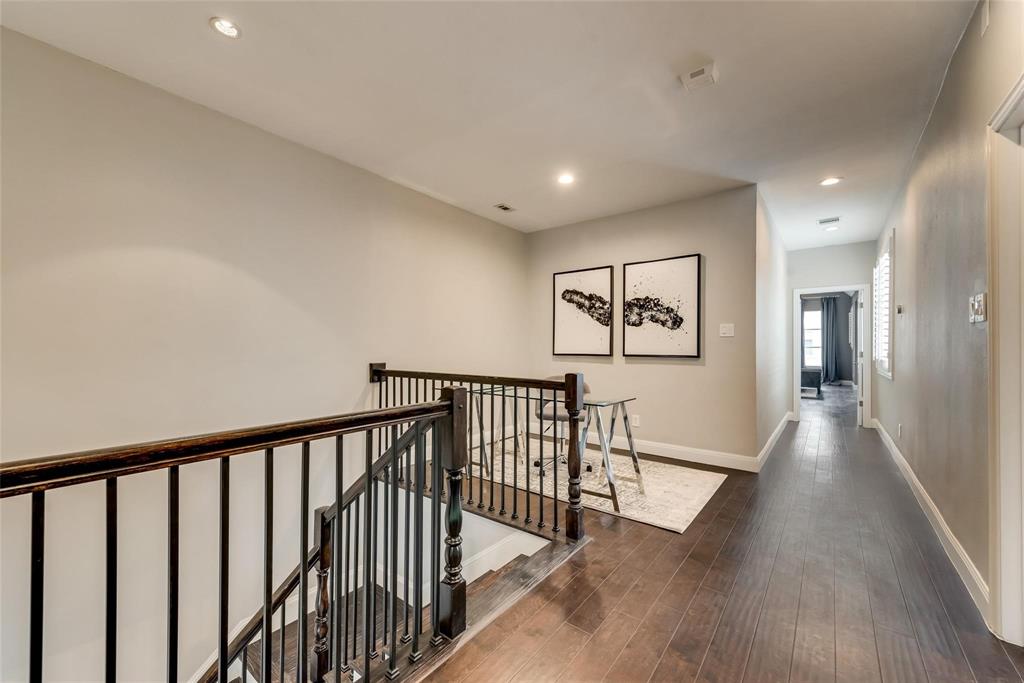2902 North Pearl Street Dallas, TX 75201 - Photo 26 of 36 Hall featuring dark wood-style floors, recessed lighting, an upstairs landing, and baseboards