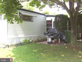 16 Butternut Drive Cream Ridge, NJ 08514 - Photo 2 of 4