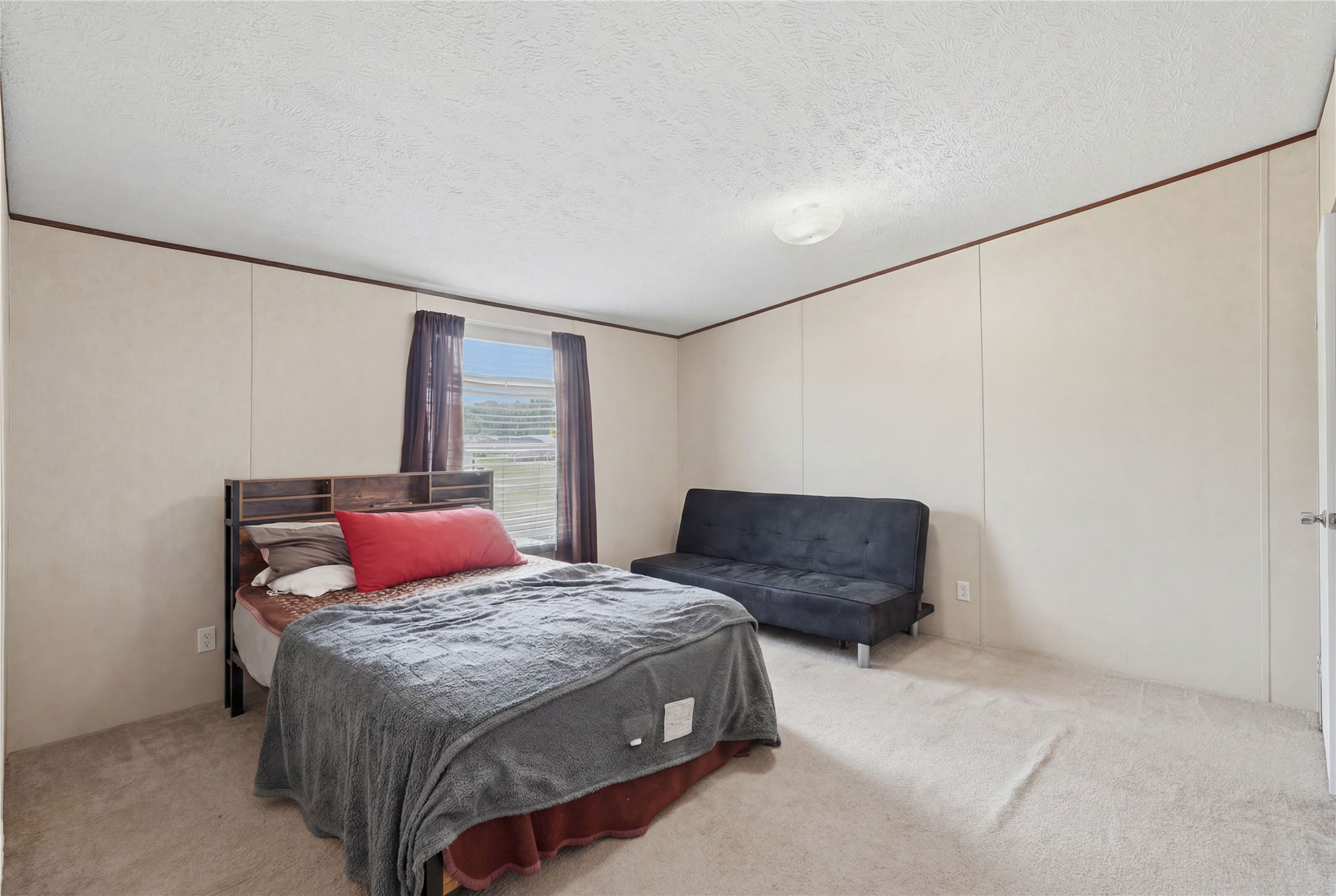 18492 Parker Road Cleveland, TX 77328 - Photo 28 of 36 Secondary Bedroom #3