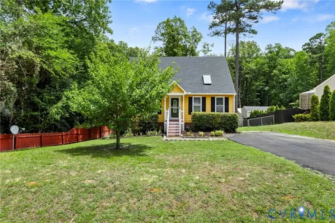 $339,000 | 3111 Castlebury Drive, Chester, VA 23831