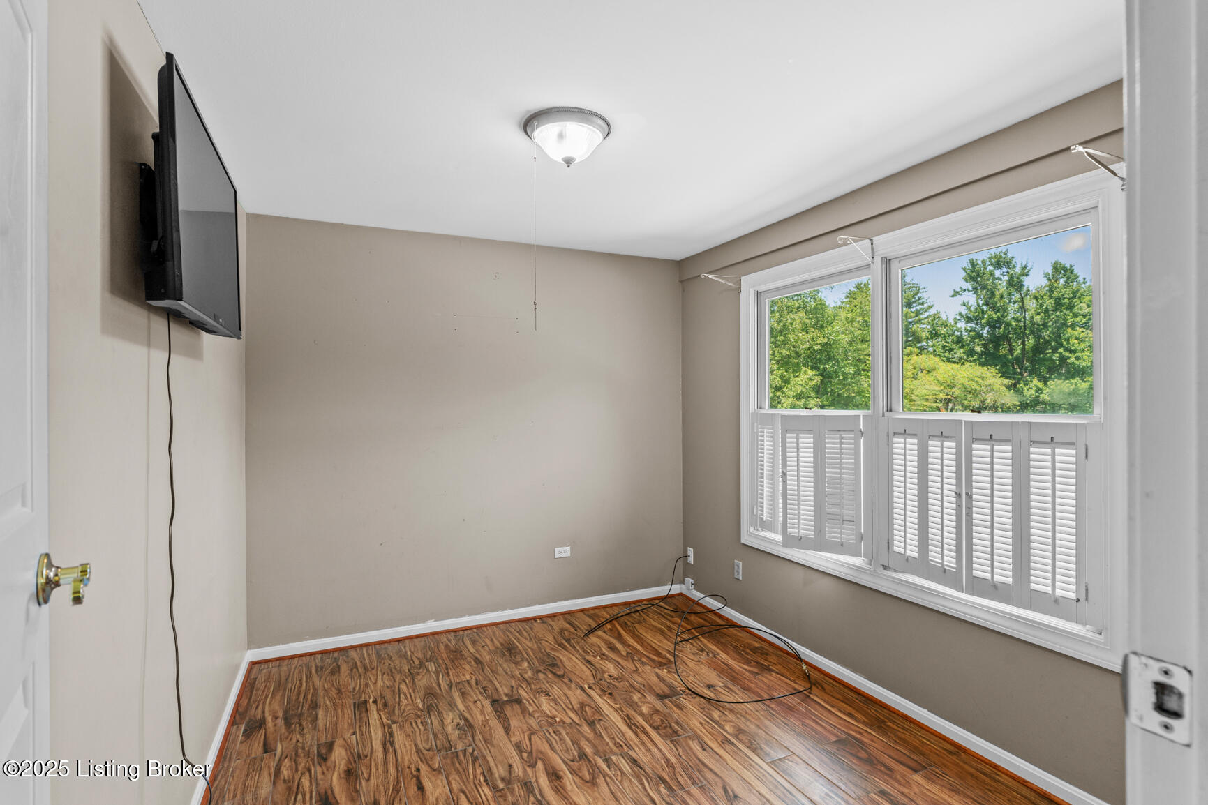 6712 Cooper Chapel Road Louisville, KY 40229 - Photo 18 of 78 DSC03311 copy