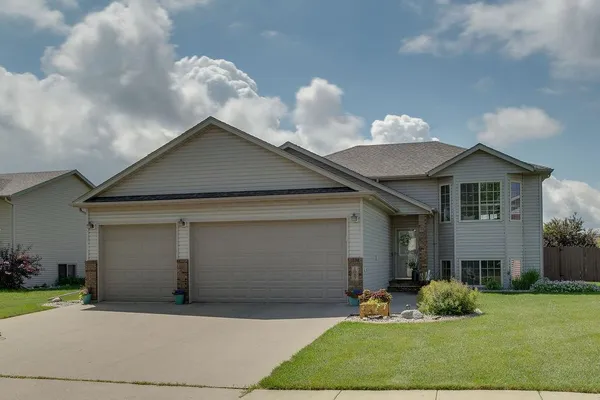 $385,000 | 1087 Parkway Lane, West Fargo, ND 58078