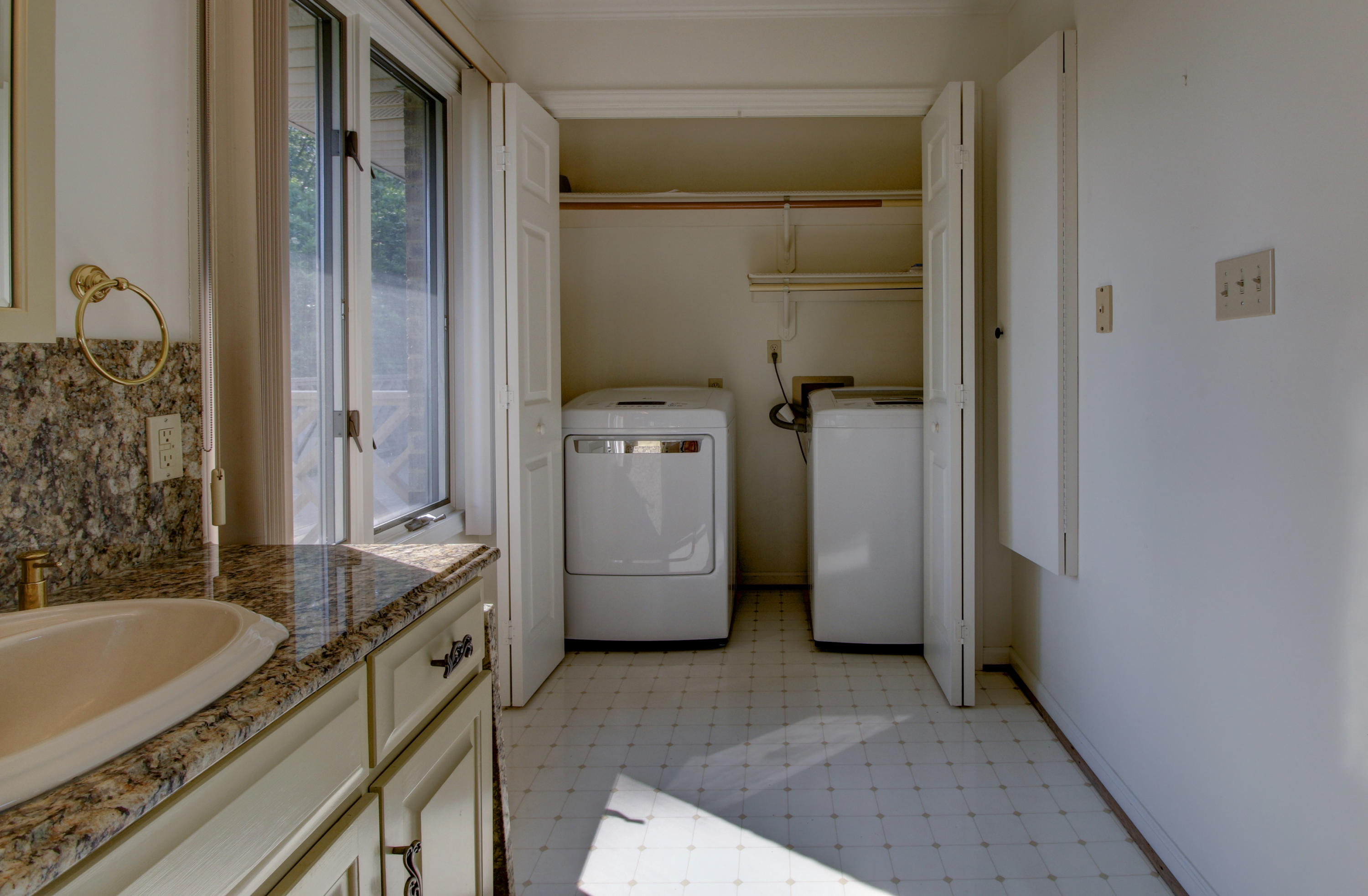 5475 Setter Road Roanoke, VA 24012 - Photo 23 of 49 _MG_0032_3_4