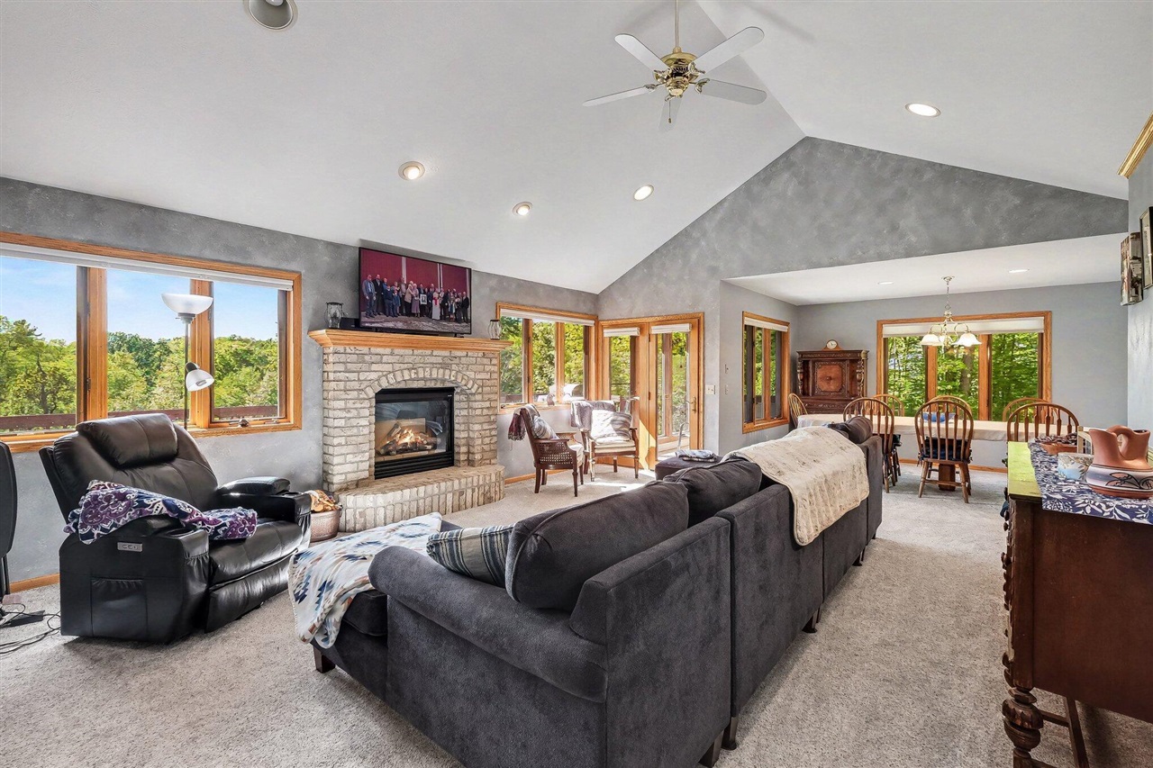 10835 Red Oak Ridge Howard City, MI 49329 - Photo 6 of 46