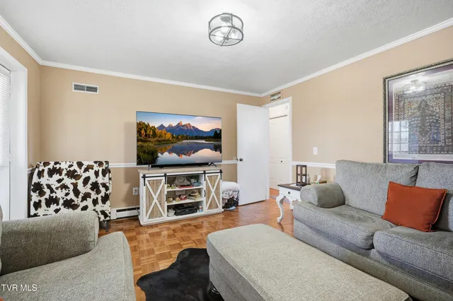 $229,999 | 2660 Warren Drive, St. Paul, VA 24283