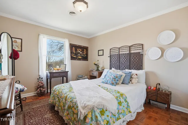 $229,999 | 2660 Warren Drive, St. Paul, VA 24283