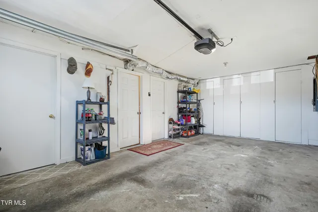 $229,999 | 2660 Warren Drive, St. Paul, VA 24283