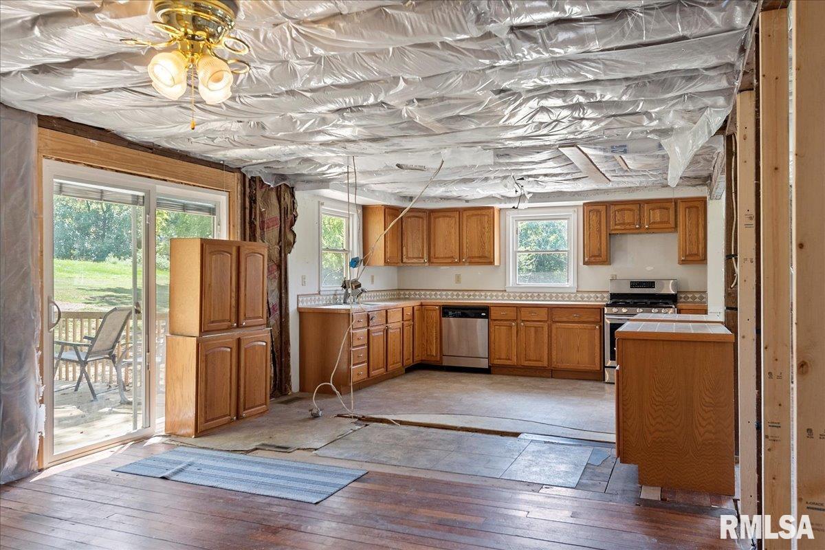482 North John Wayne Road Dawson, IL 62520 - Photo 19 of 60 Gallery Image 19
