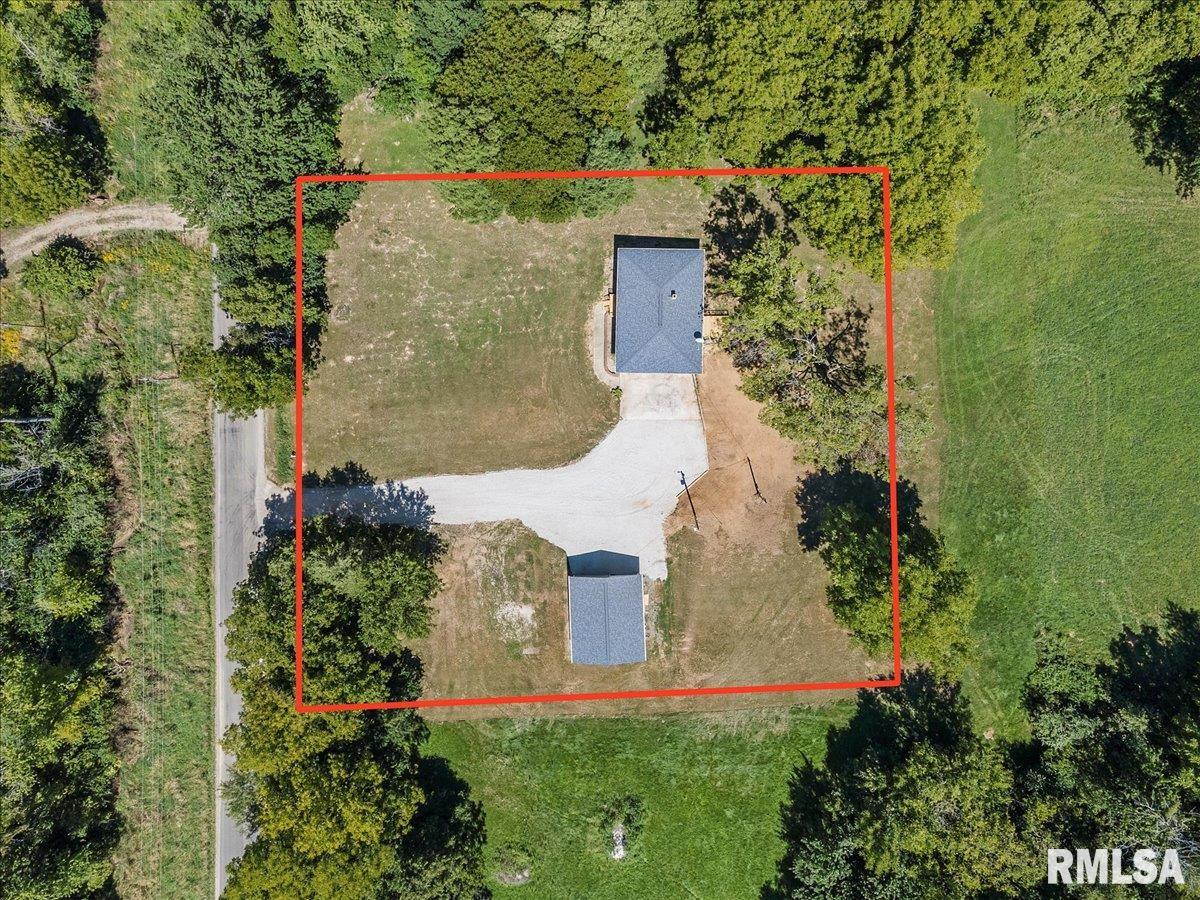 482 North John Wayne Road Dawson, IL 62520 - Photo 53 of 60 Gallery Image 53