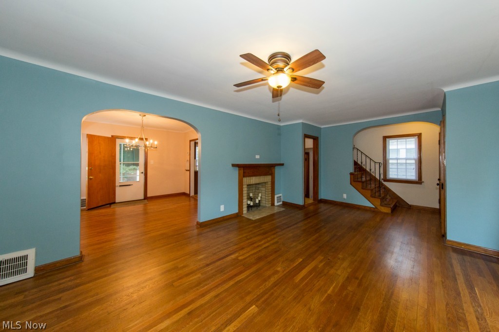 3925 Delmore Road Cleveland Heights, OH 44121 - Photo 4 of 25 Gallery Image 4