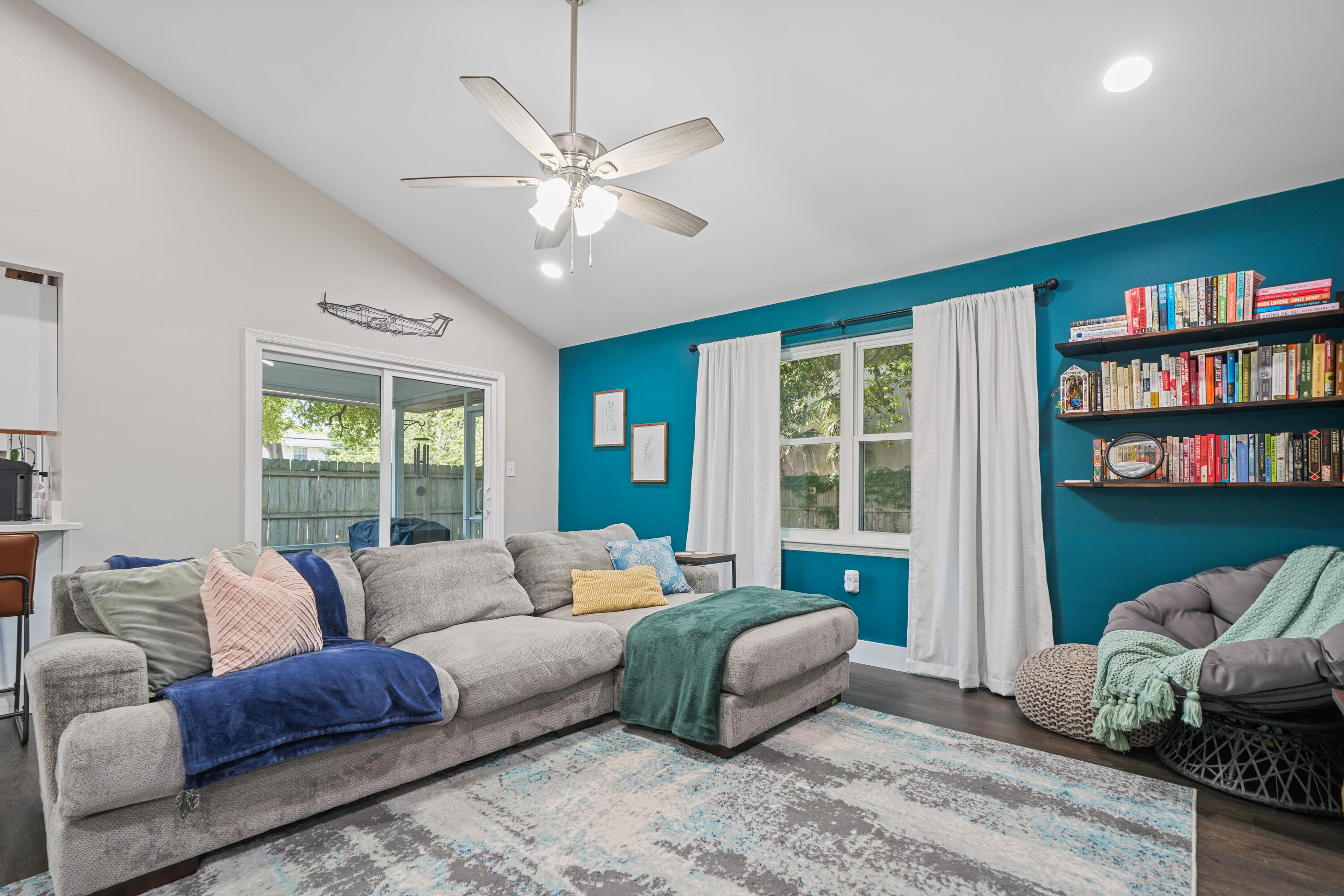 39 9th Street Shalimar, FL 32579 - Photo 15 of 37 a living room with furniture and a large window