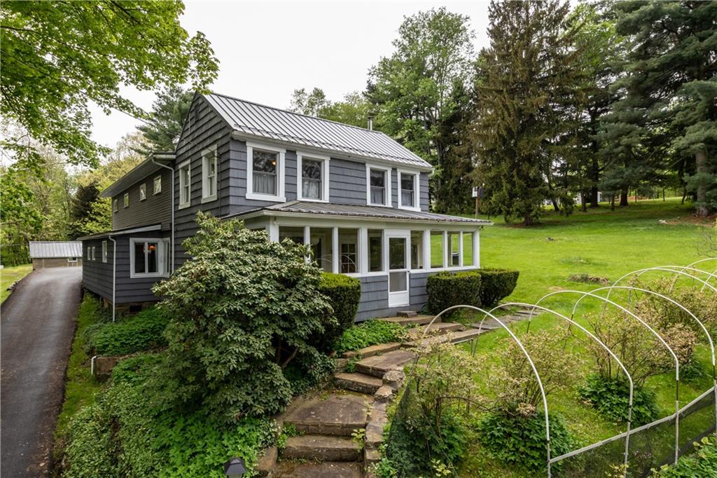1136 Clinton Frankfort Road Clinton, PA 15026 - Photo 2 of 24
