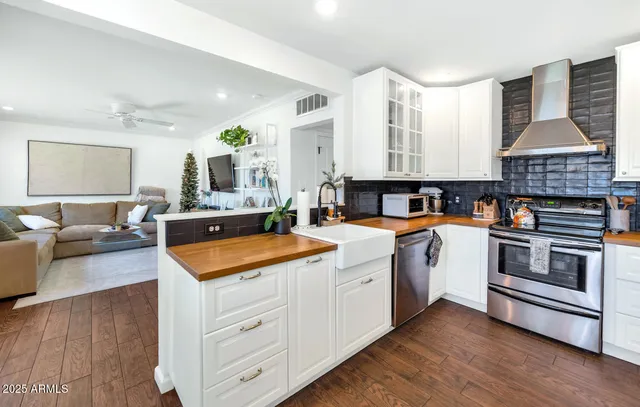 $795,000 | 4228 North 44th Place, Phoenix, AZ 85018