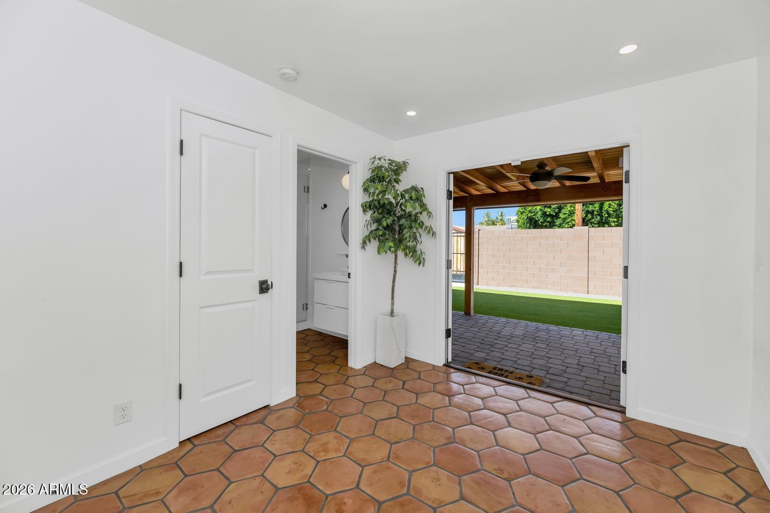 4228 North 44th Place Phoenix, AZ 85018 - Photo 33 of 45 Casita - 3rd Bedroom