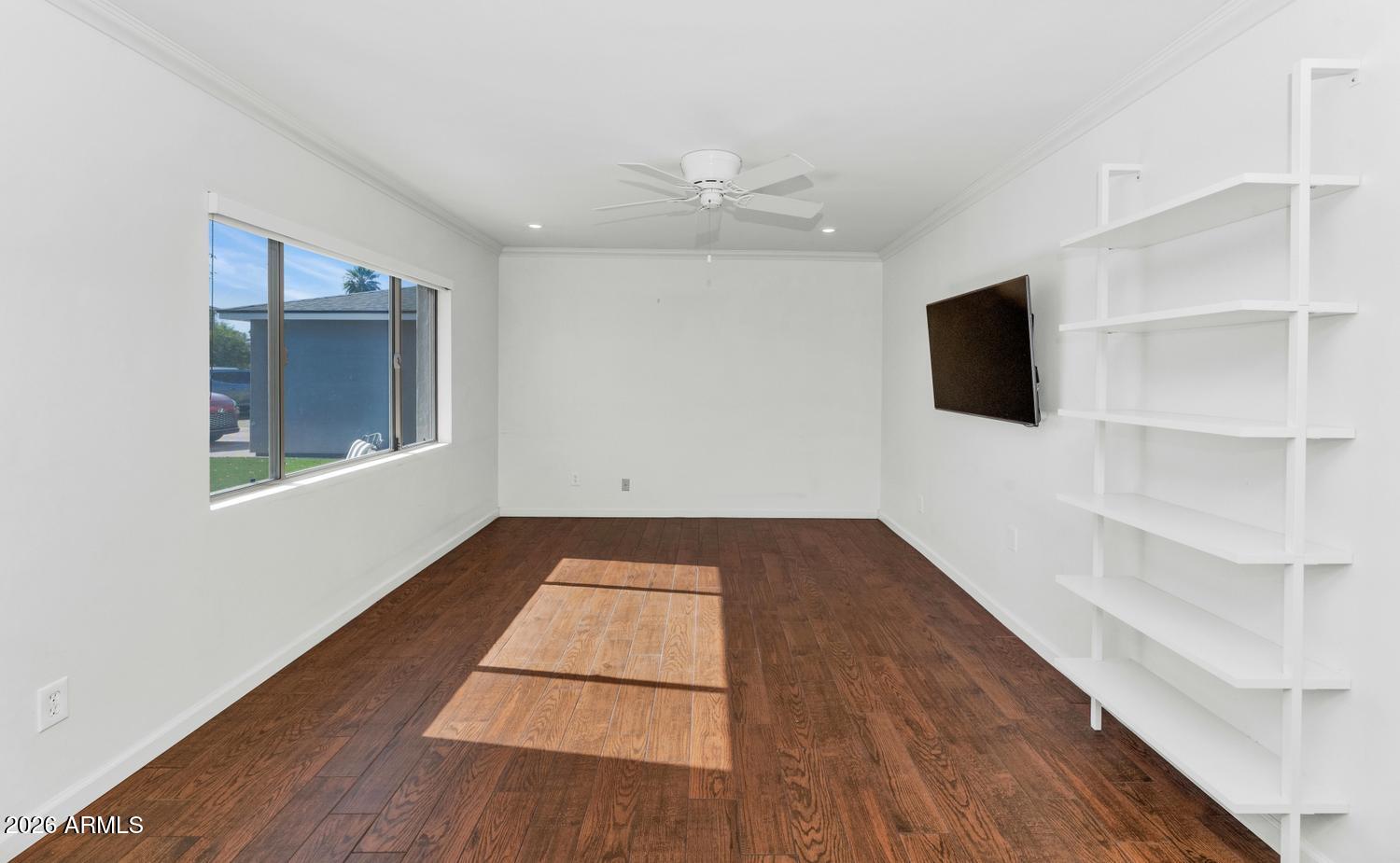 4228 North 44th Place Phoenix, AZ 85018 - Photo 9 of 45 Living Room