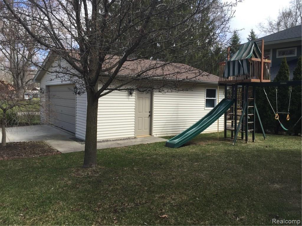 3671 Mann Road Clarkston, MI 48346 - Photo 8 of 64