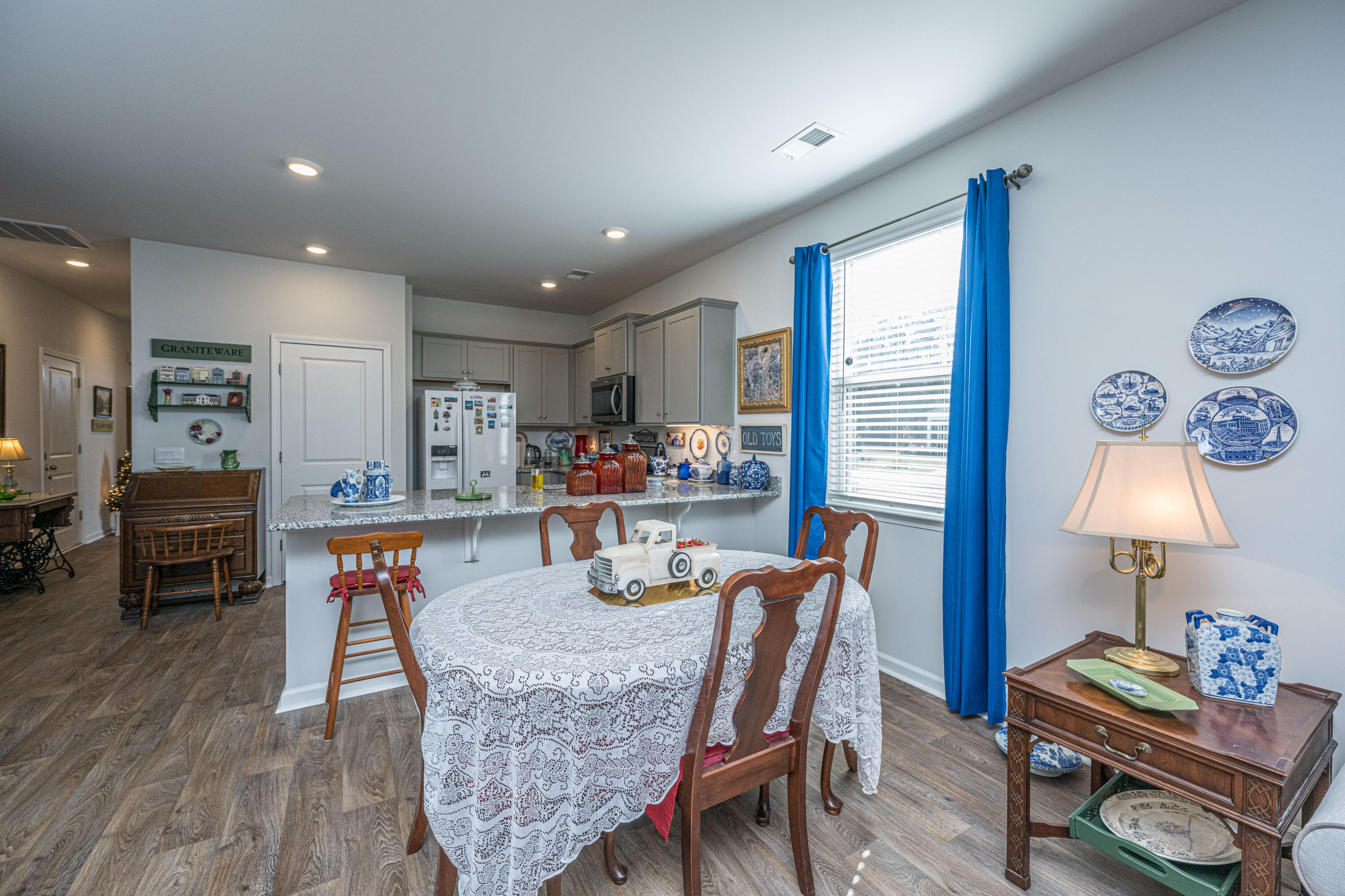 335 Feldspar Lane Ladson, SC 29456 - Photo 13 of 35 335FeldsparLn016