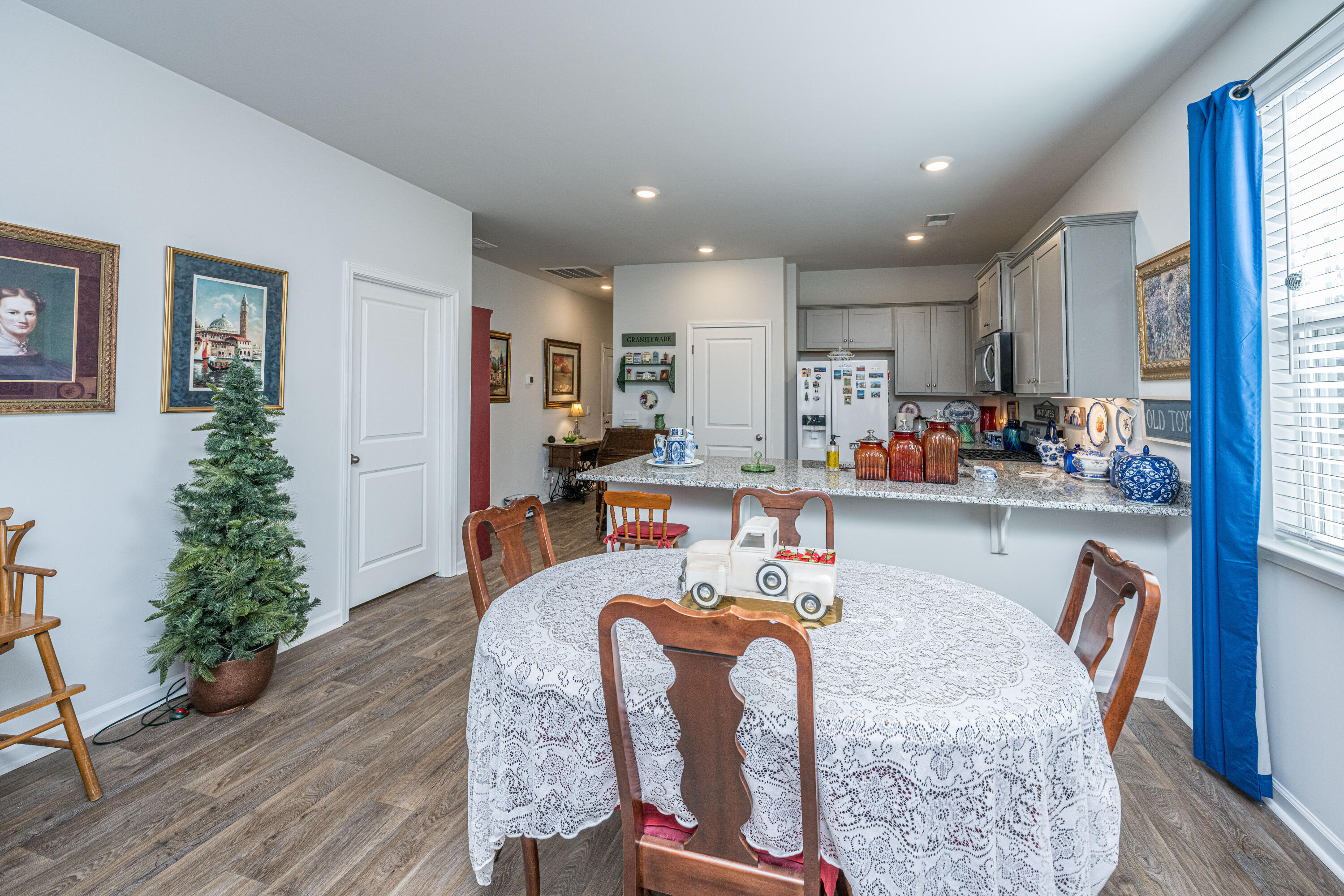 335 Feldspar Lane Ladson, SC 29456 - Photo 14 of 35 335FeldsparLn017