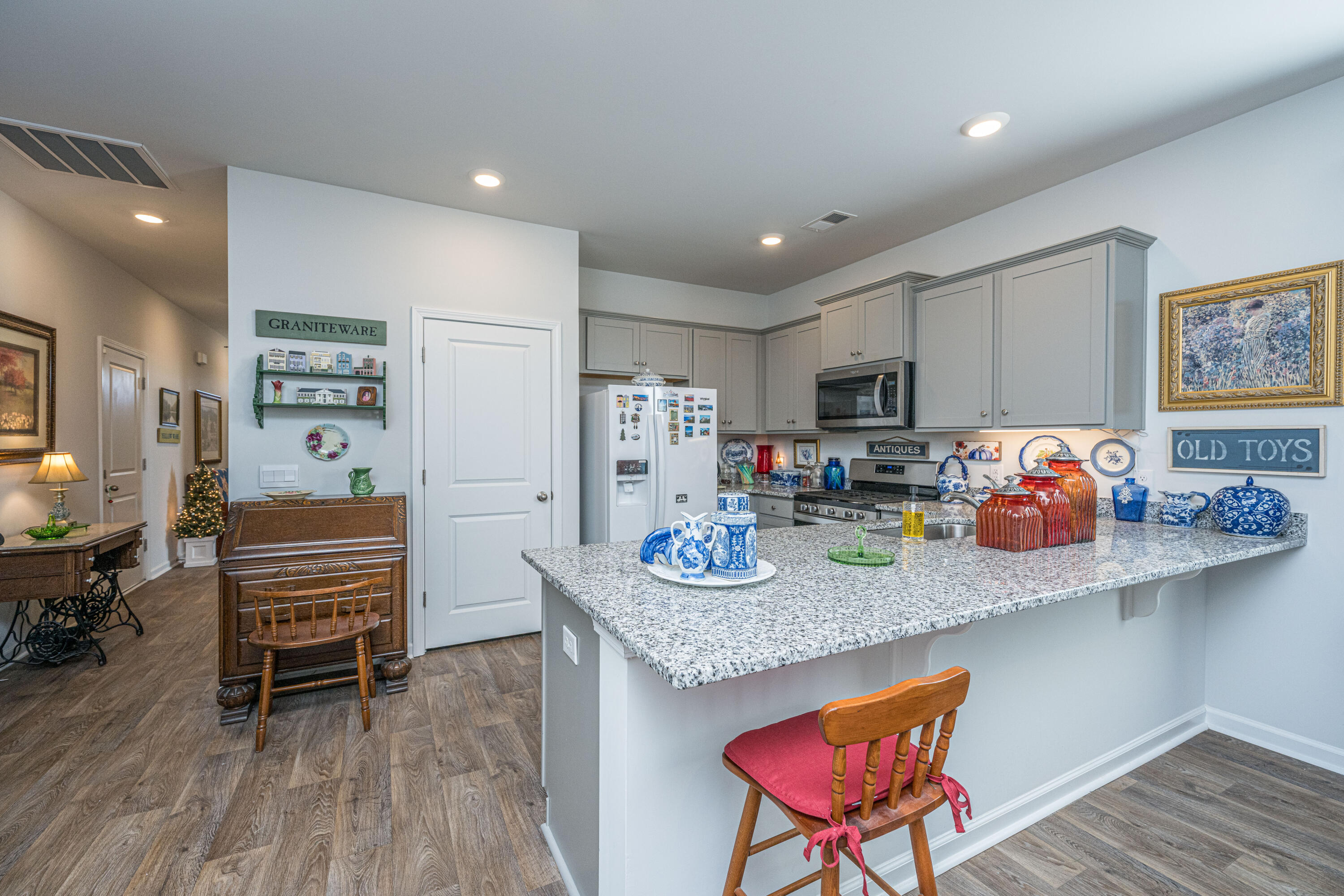 335 Feldspar Lane Ladson, SC 29456 - Photo 7 of 35 335FeldsparLn010