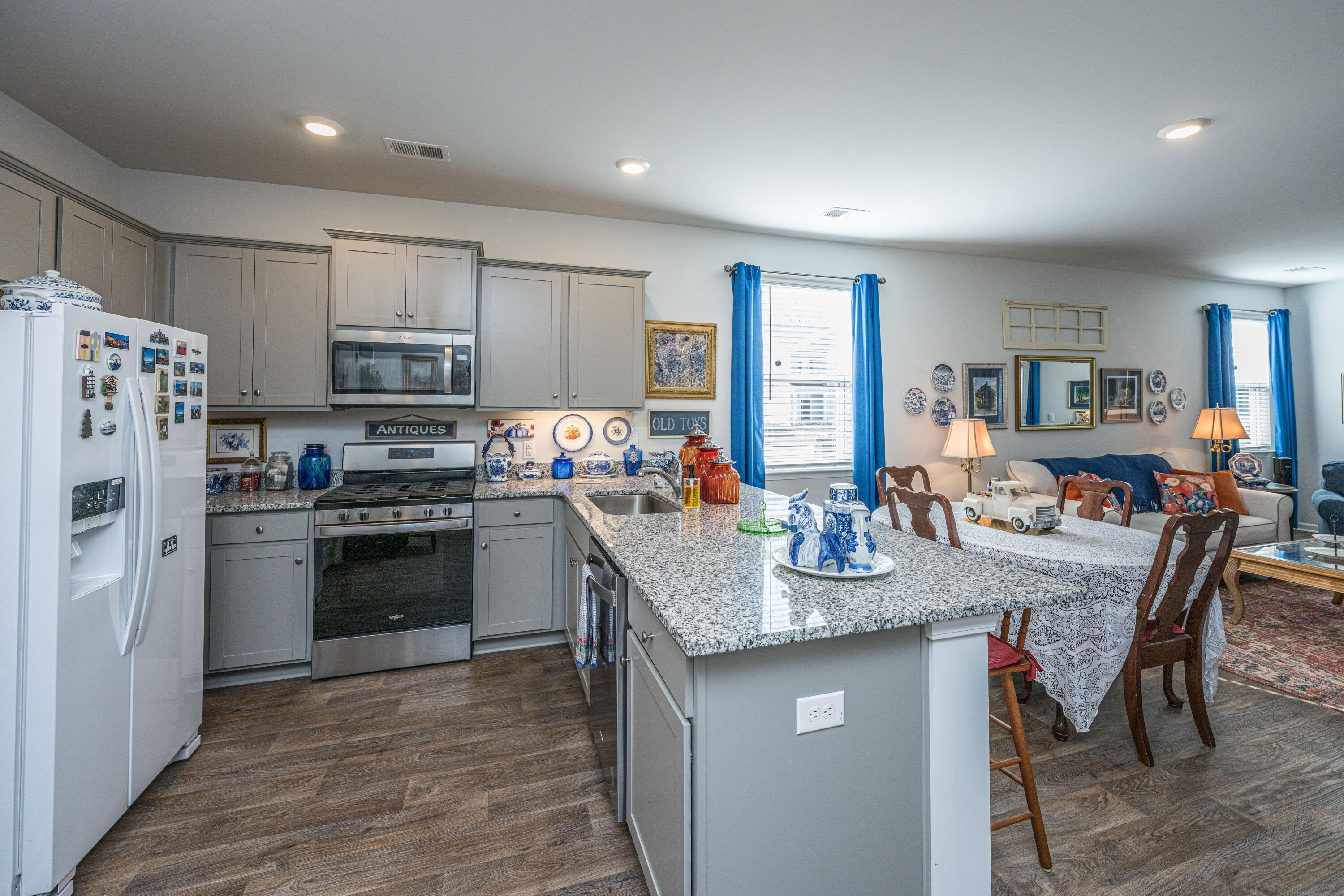 335 Feldspar Lane Ladson, SC 29456 - Photo 10 of 35 335FeldsparLn013