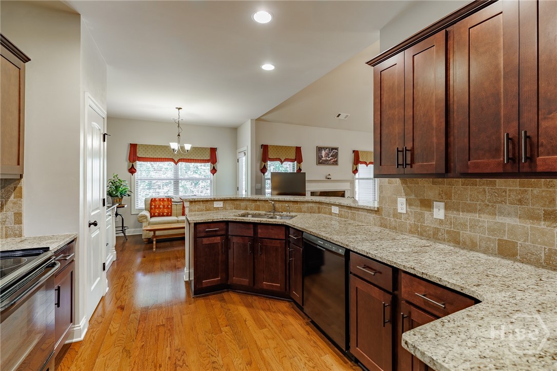 140 Kimberly Way Hull, GA 30646 - Photo 15 of 60