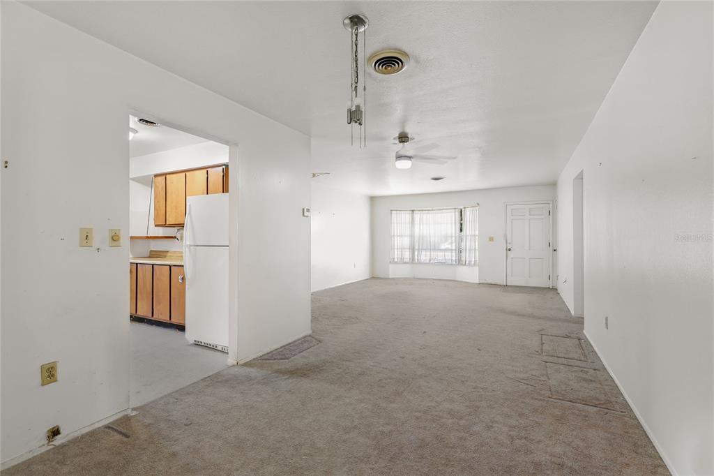 612 Center Road Venice, FL 34293 - Photo 9 of 28 Gallery Image 9