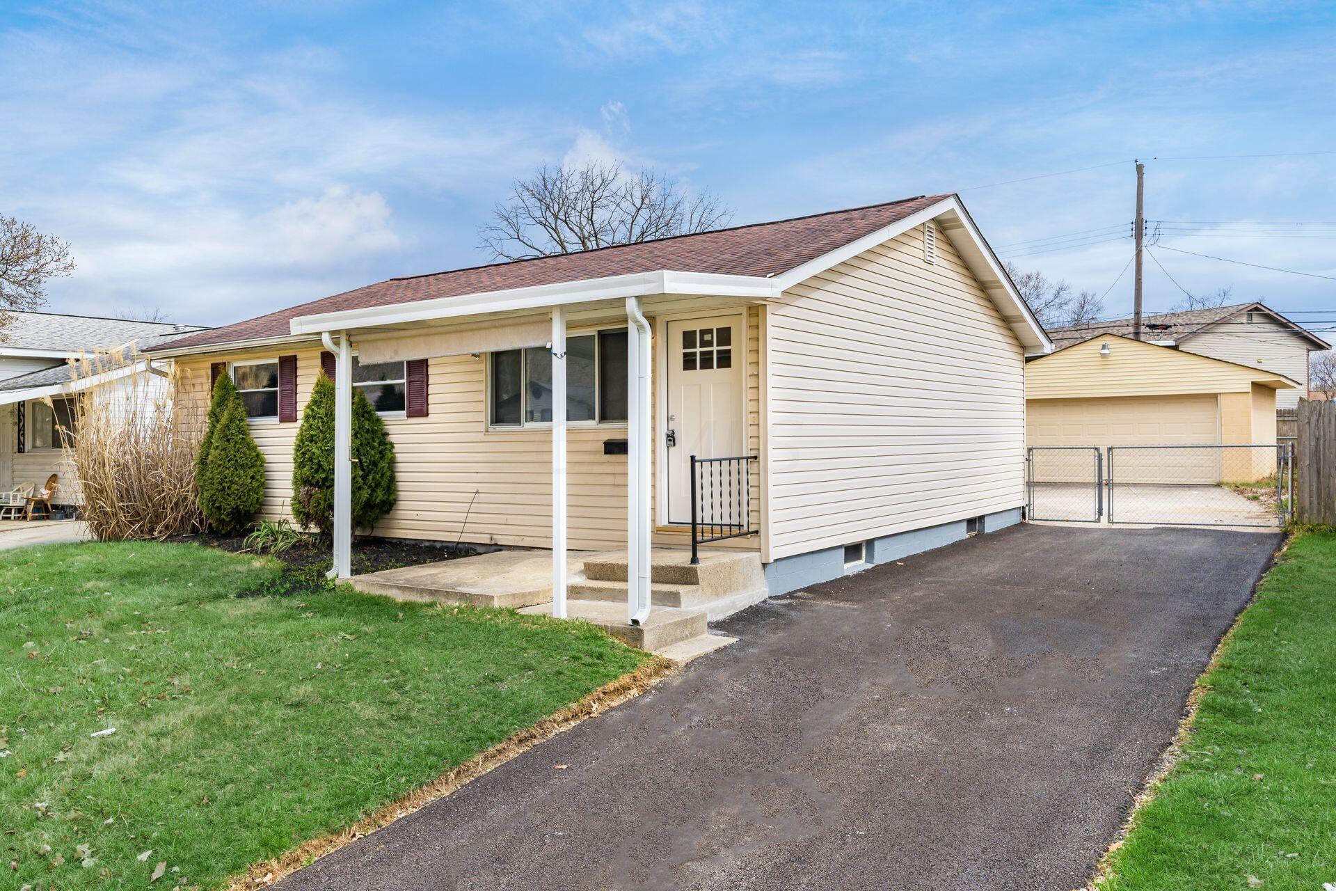 001_ - 1792 Binbrook Rd - 001