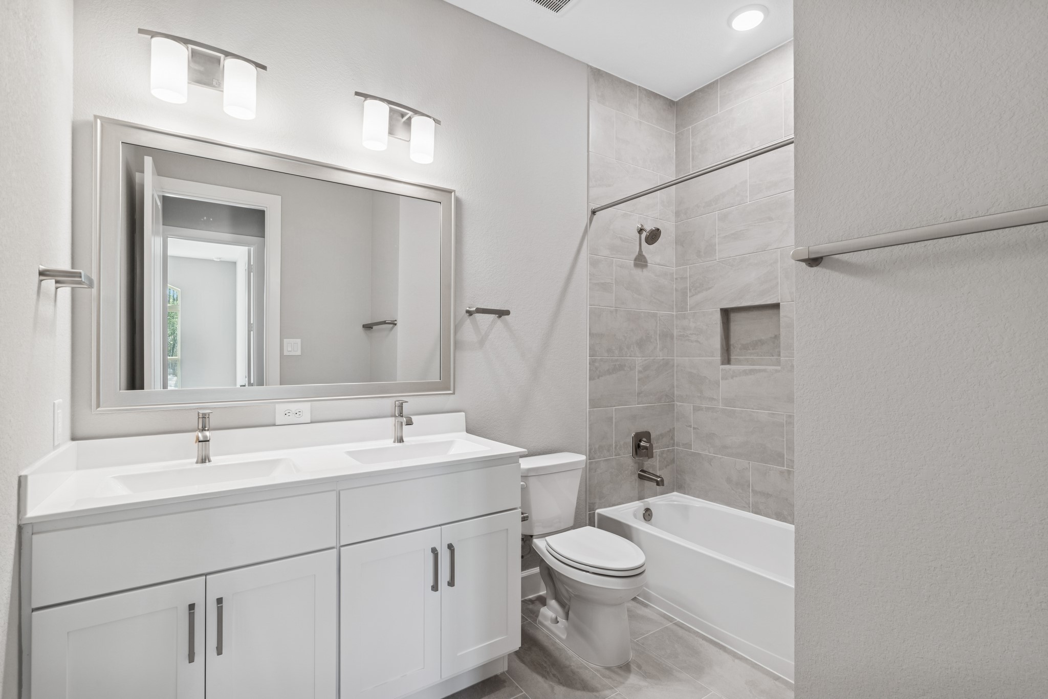 15717 Terracotta Terrace Lane Conroe, TX 77302 - Photo 18 of 48