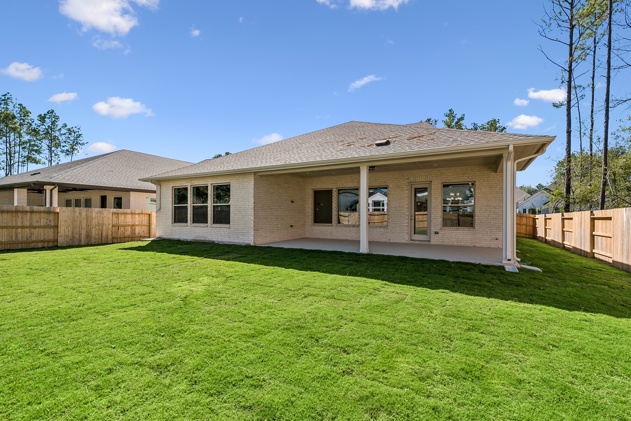 15717 Terracotta Terrace Lane Conroe, TX 77302 - Photo 9 of 48 Welcome to The Bluffwood by David Weekley Homes. Move-In-Ready Now!