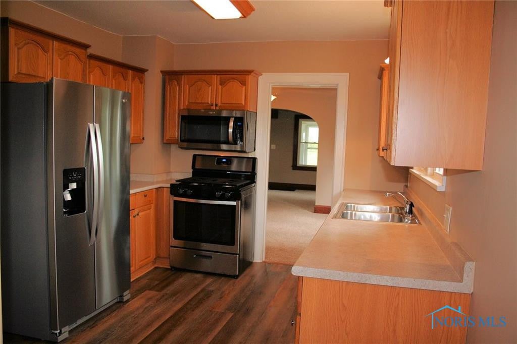 4025 Brown Road Oregon, OH 43616 - Photo 2 of 30 Gallery Image 2