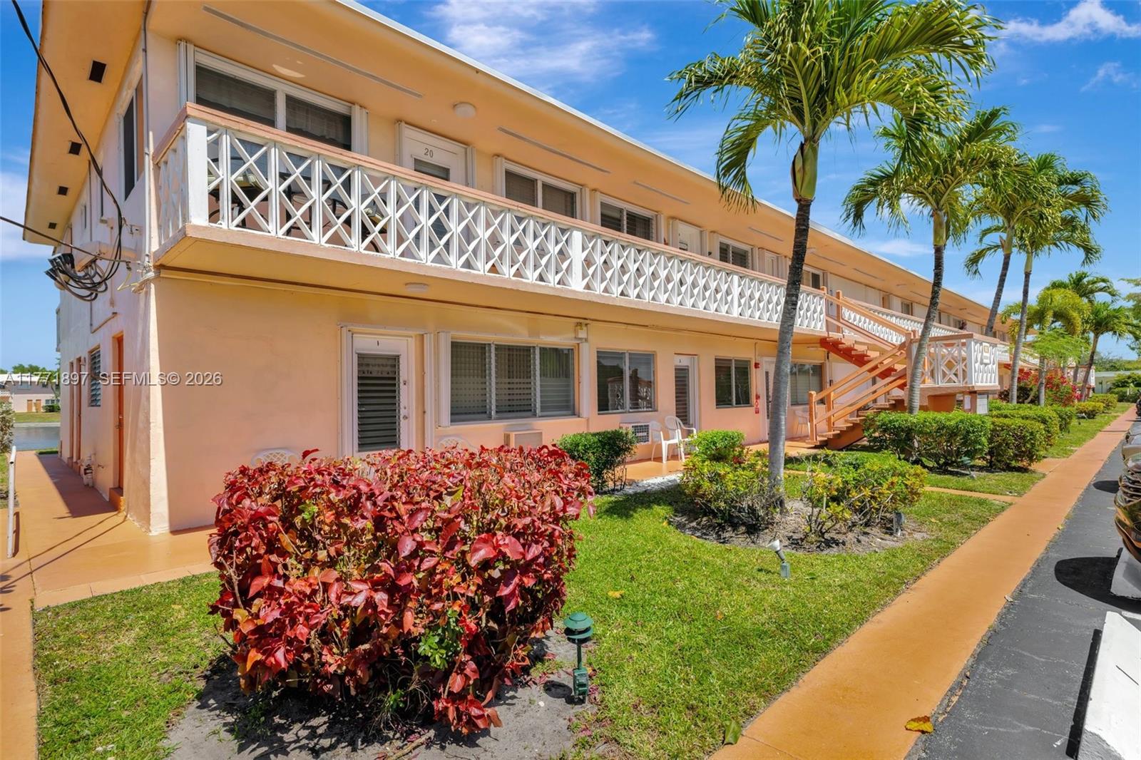 1012 Southwest 11th Street, Unit 20N Hallandale Beach, FL 33009 - Photo 20 of 77