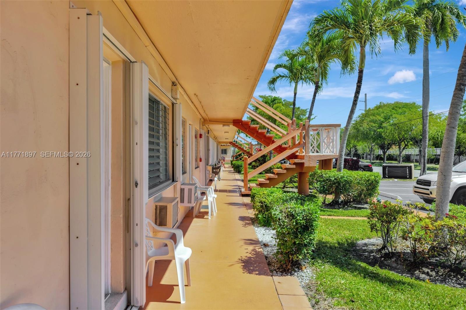 1012 Southwest 11th Street, Unit 20N Hallandale Beach, FL 33009 - Photo 21 of 77