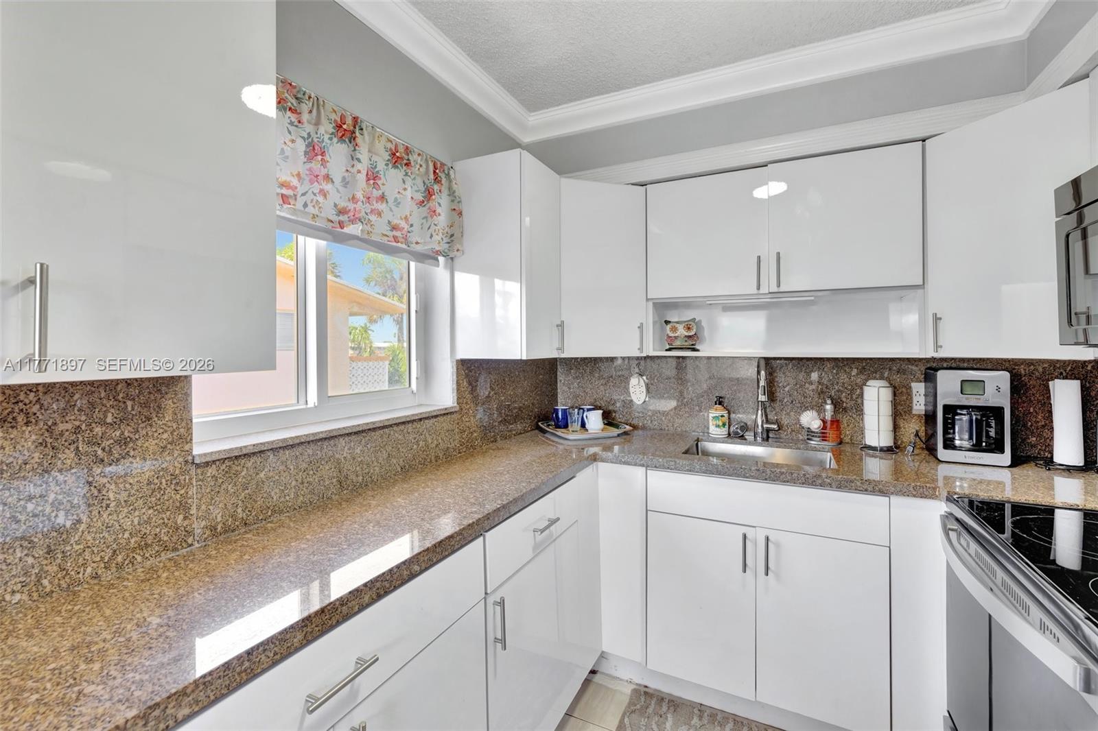 1012 Southwest 11th Street, Unit 20N Hallandale Beach, FL 33009 - Photo 31 of 77