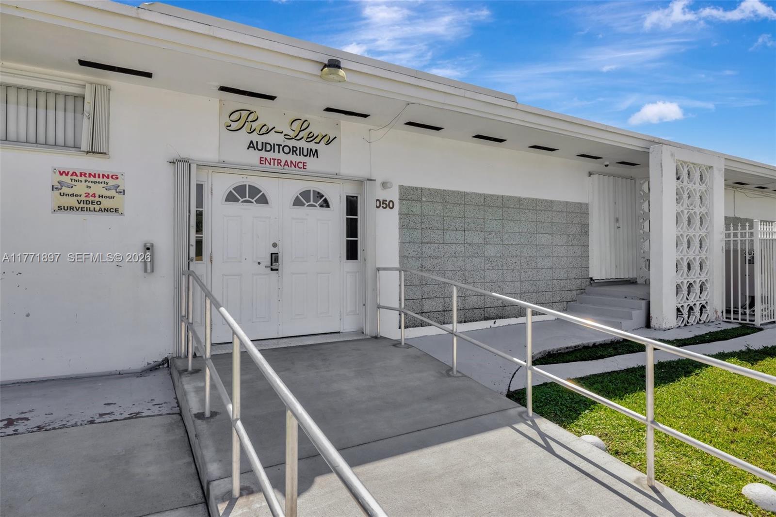 1012 Southwest 11th Street, Unit 20N Hallandale Beach, FL 33009 - Photo 49 of 77