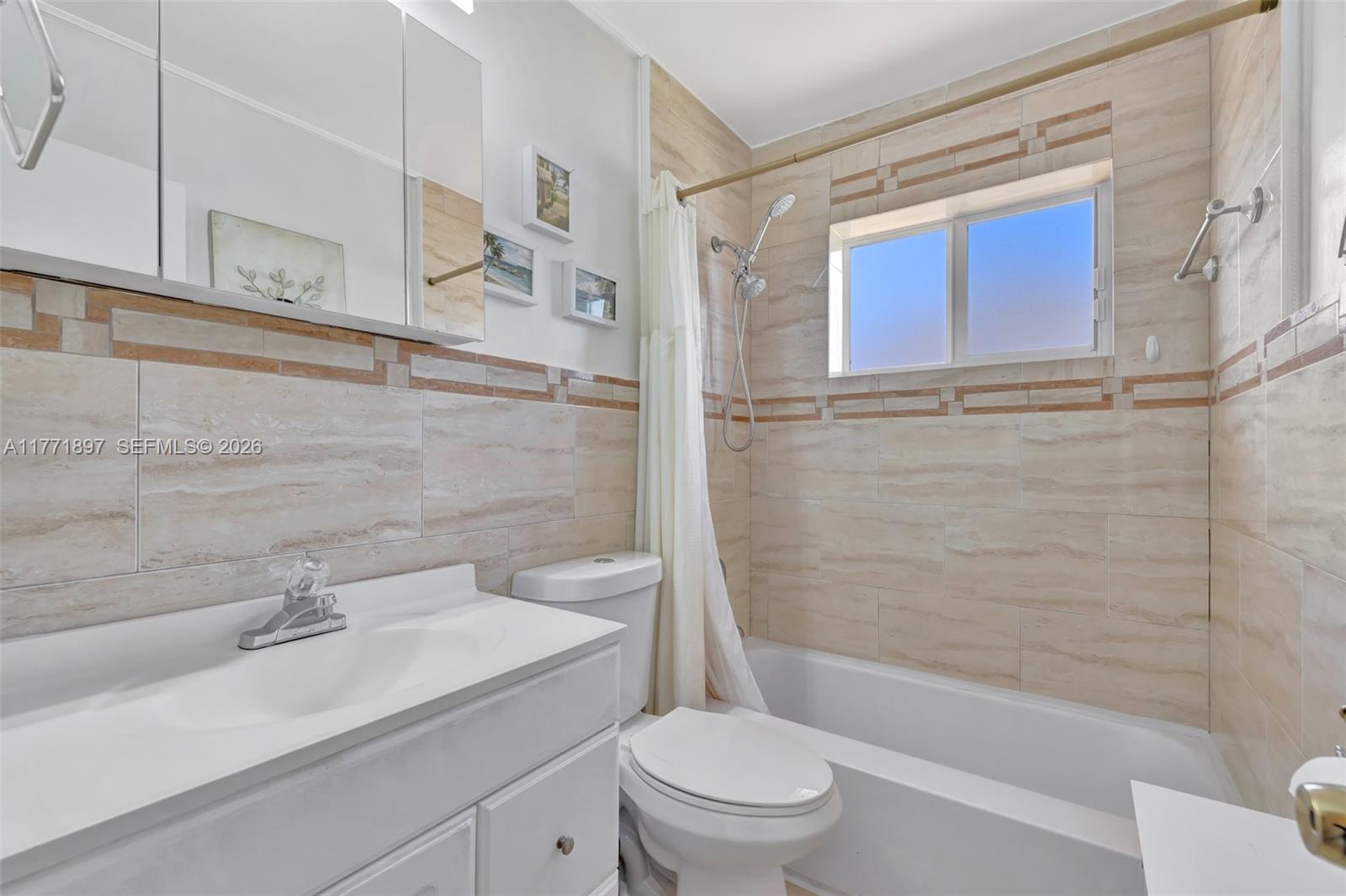 1012 Southwest 11th Street, Unit 20N Hallandale Beach, FL 33009 - Photo 7 of 77