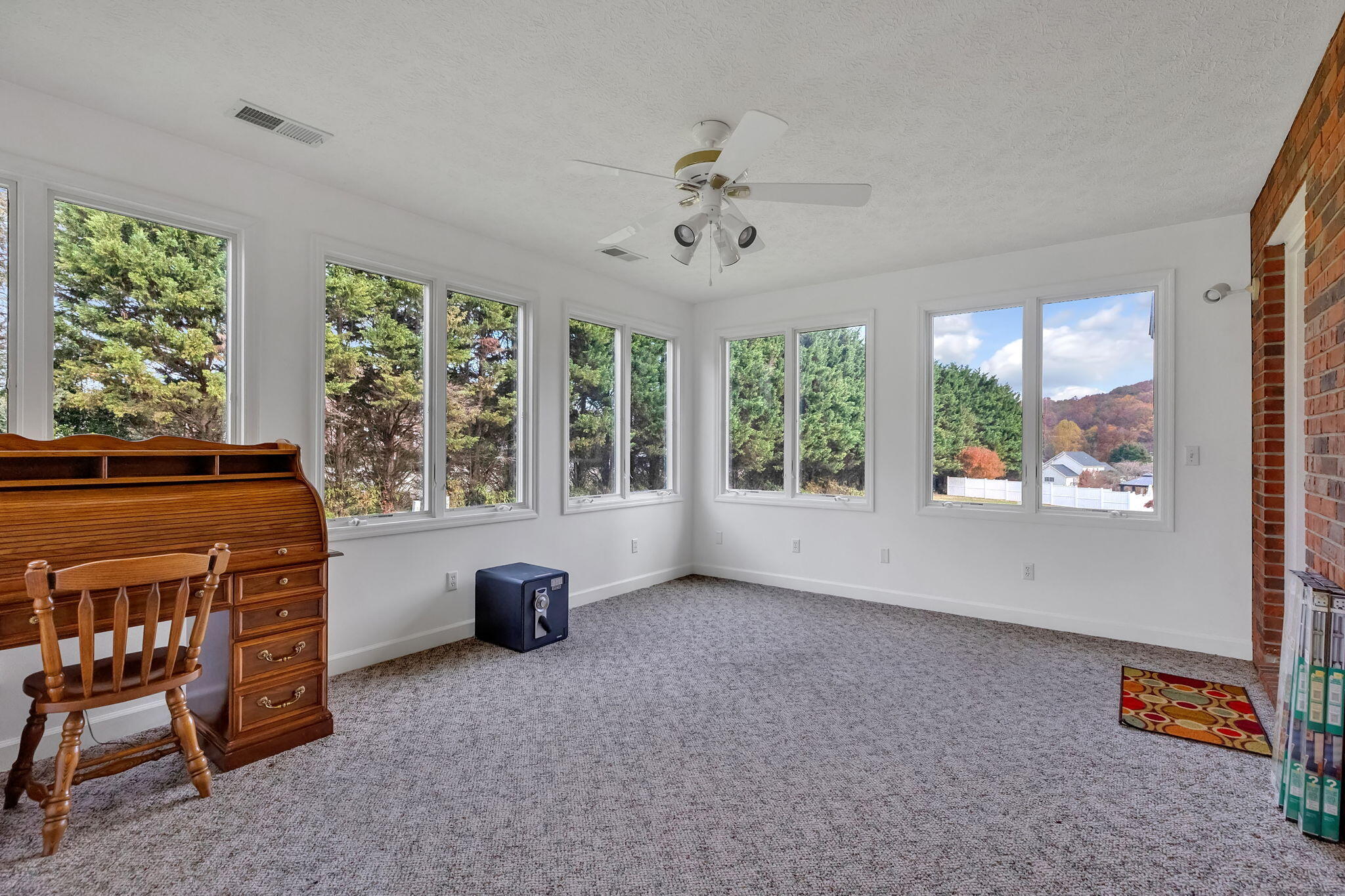 620 Snapps Ferry Road Kingsport, TN 37664 - Photo 17 of 38 19-web-or-mls-217A6392