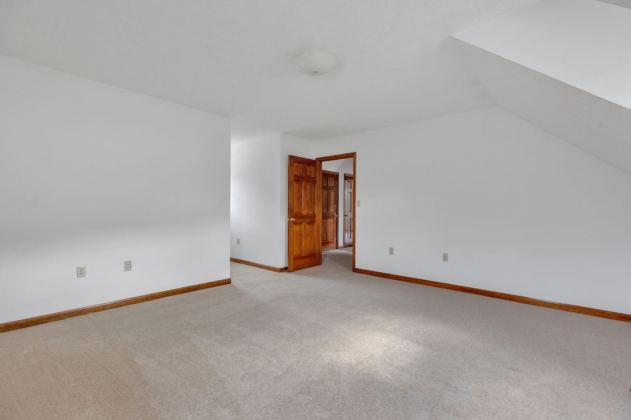 620 Snapps Ferry Road Kingsport, TN 37664 - Photo 20 of 38 20-web-or-mls-217A6402