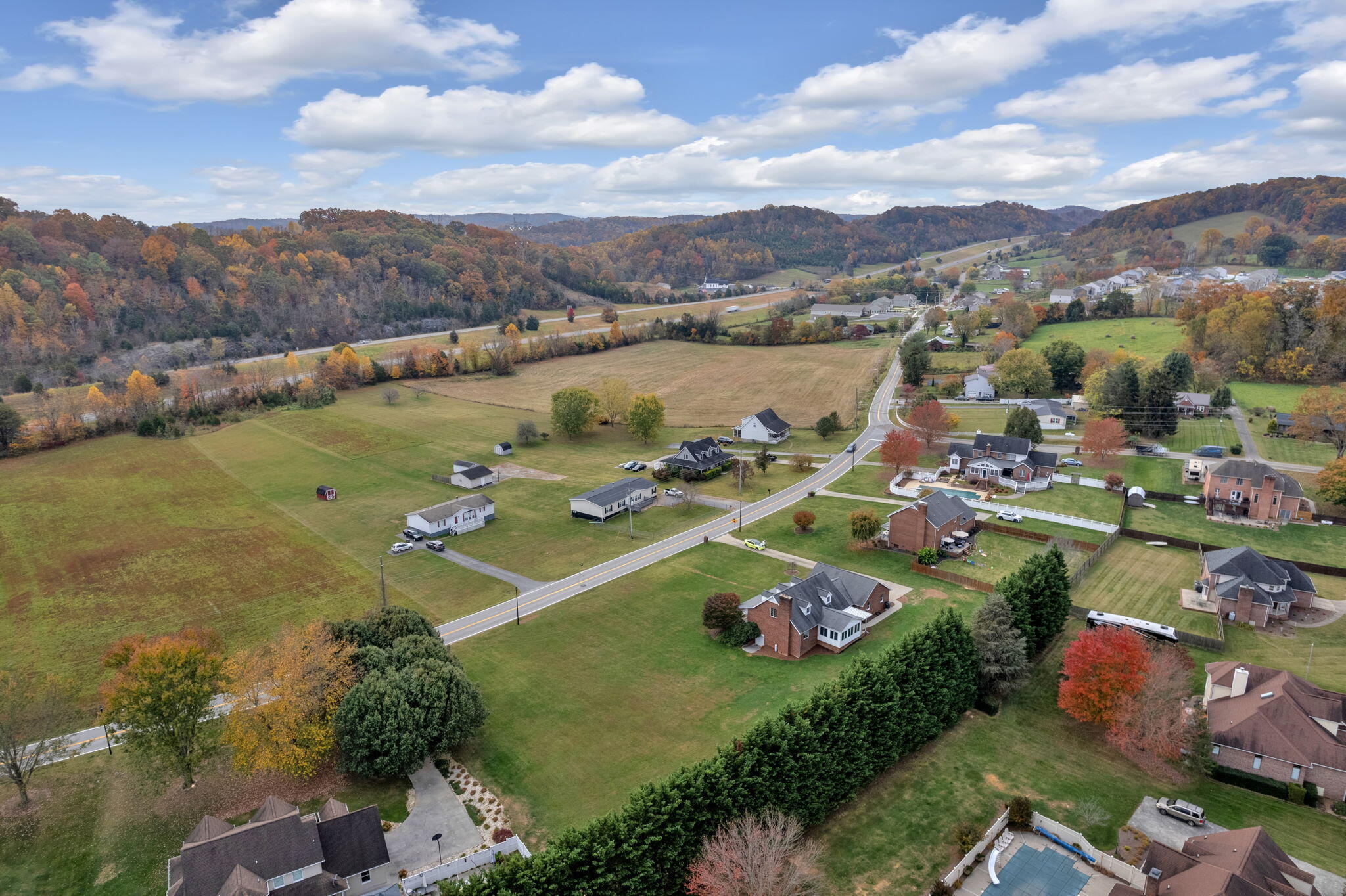 620 Snapps Ferry Road Kingsport, TN 37664 - Photo 37 of 38 37-web-or-mls-DJI_0898